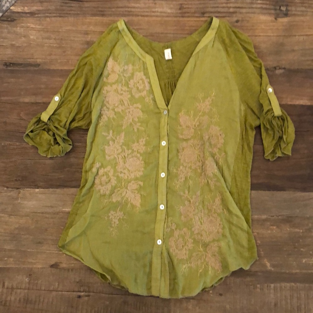 Soft long sleeve breathable blouse NWOT